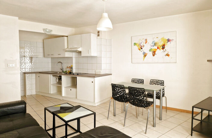 Toulon Haute-ville, T3 avec 2 chambres — photo 4