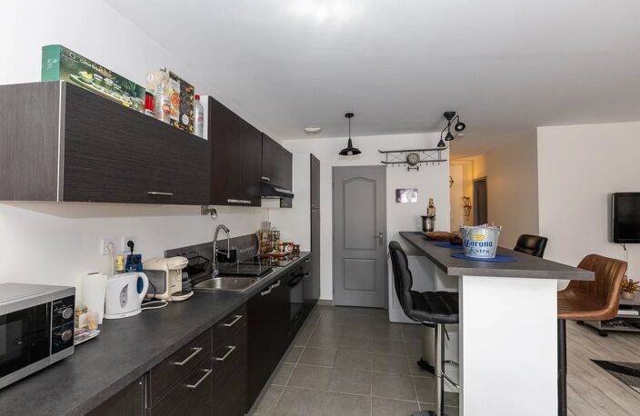 Appartement T2 rénové – centre du Pont-de-Beauvoisin – 129 000 € — photo 4