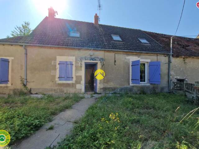 LONGERE A SAISIR AU CALME !!!! — photo du bien
