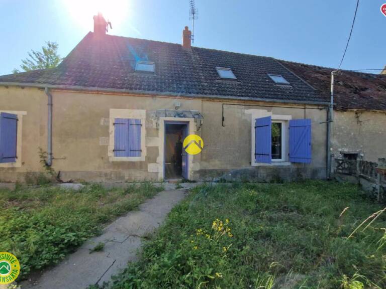 LONGERE A SAISIR AU CALME !!!! — photo 1