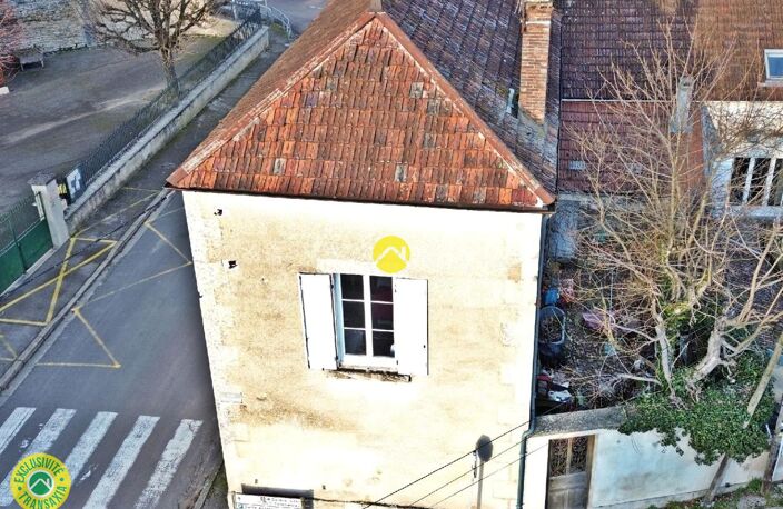 MAISON AVEC COUR et JARDIN — photo 2