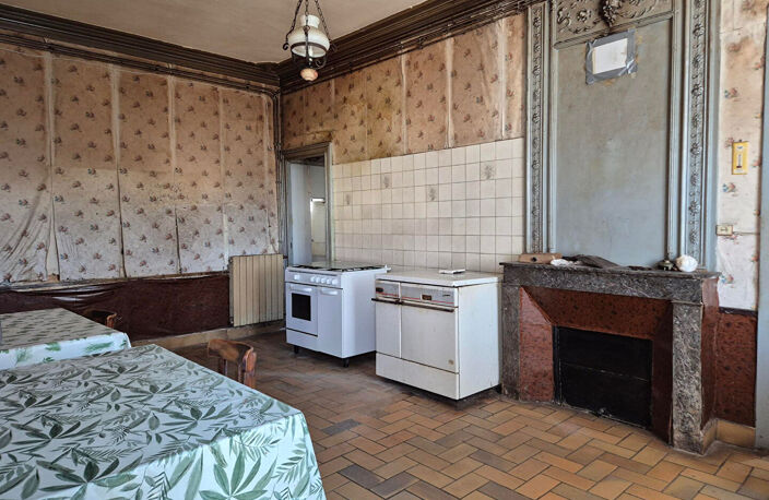 EXCLUSIVITÉ - PROPRIÉTÉ DE CARACTÈRE - MAISON DE MAÎTRE EN PIERRE — photo 3