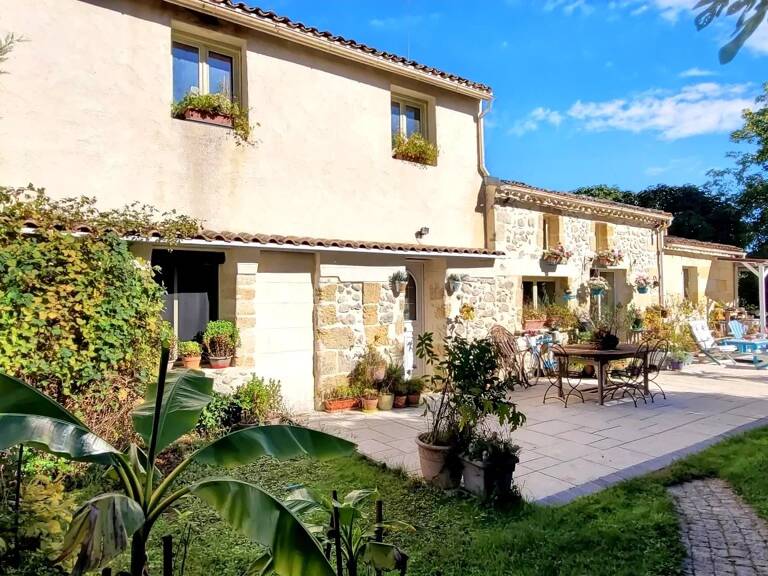 33710 TEUILLAC - MAISON EN PIERRES 195M² HABITABLES ET 1265 M² PARC PAYSAGER — photo 1