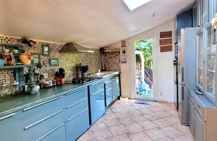 33710 TEUILLAC - MAISON EN PIERRES 195M² HABITABLES ET 1265 M² PARC PAYSAGER — photo 5