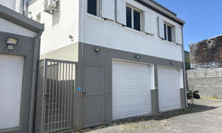 Commerce  96 m² à louer à Saint-Pierre (97410)