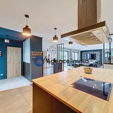 Maison 6 pièces 555000 €