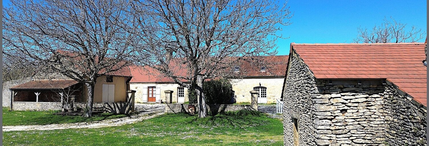 Maison 7 Pièces 139 m² à vendre à Saint-Crépin-et-Carlucet (24590)