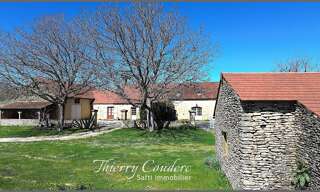 Maison 7 Pièces 139 m² à vendre à Saint-Crépin-et-Carlucet (24590)