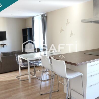 Appartement 3 pièces 241800 €