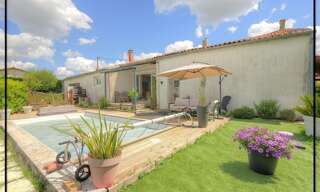 Maison 7 Pièces 234 m² à vendre à Saint-Bonnet-sur-Gironde (17150)