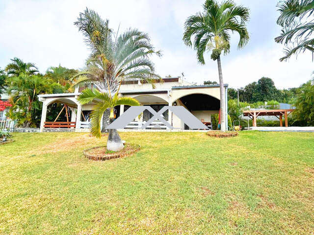 Villa 5 pièces avec piscine et vue mer ! — photo du bien