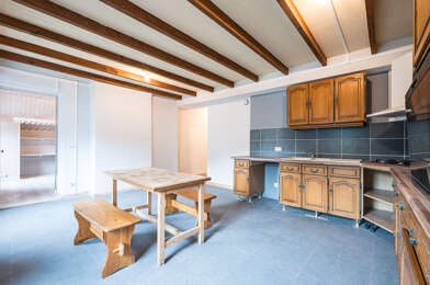 Appartement 4 pièces 145000 €