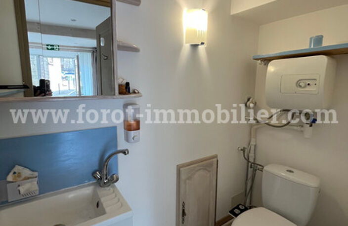 local commercial — photo 5