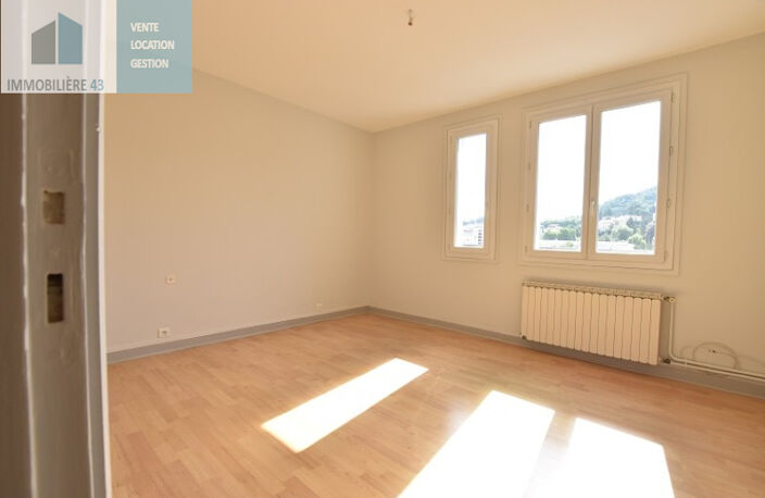 APPARTEMENT F3 + TERRASSE LE PUY EN VELAY - 3 pièce(s) - 71.18 m2 — photo 3