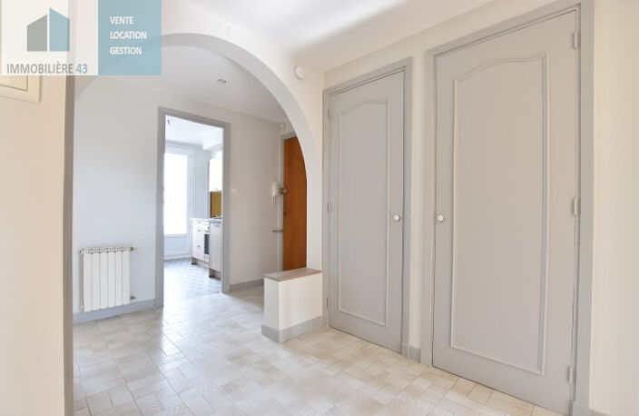 APPARTEMENT F3 + TERRASSE LE PUY EN VELAY - 3 pièce(s) - 71.18 m2 — photo 5