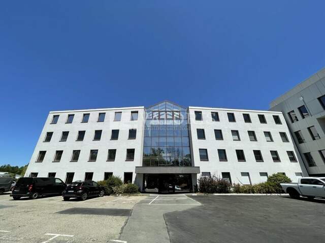 BUREAUX à VENDRE — photo du bien