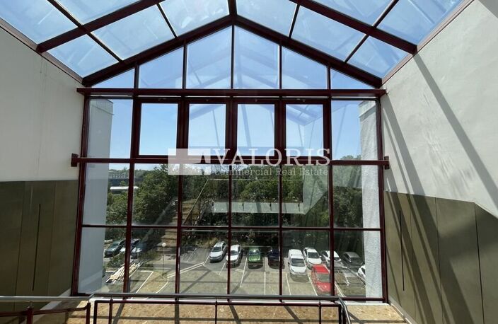 BUREAUX à VENDRE — photo 2