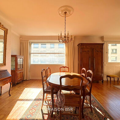 Appartement 4 pièces 299250 €