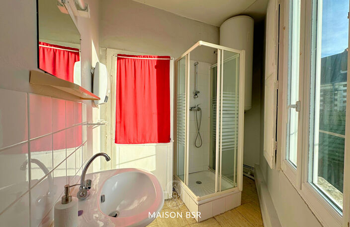 Appartement T1bis de 31 m2 A Rafraîchir — photo 4