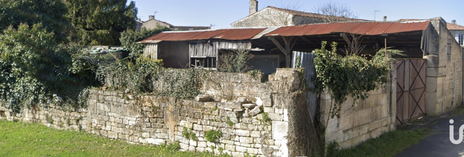 Terrain  672 m² à vendre à Saint-Même-les-Carrières (16720)