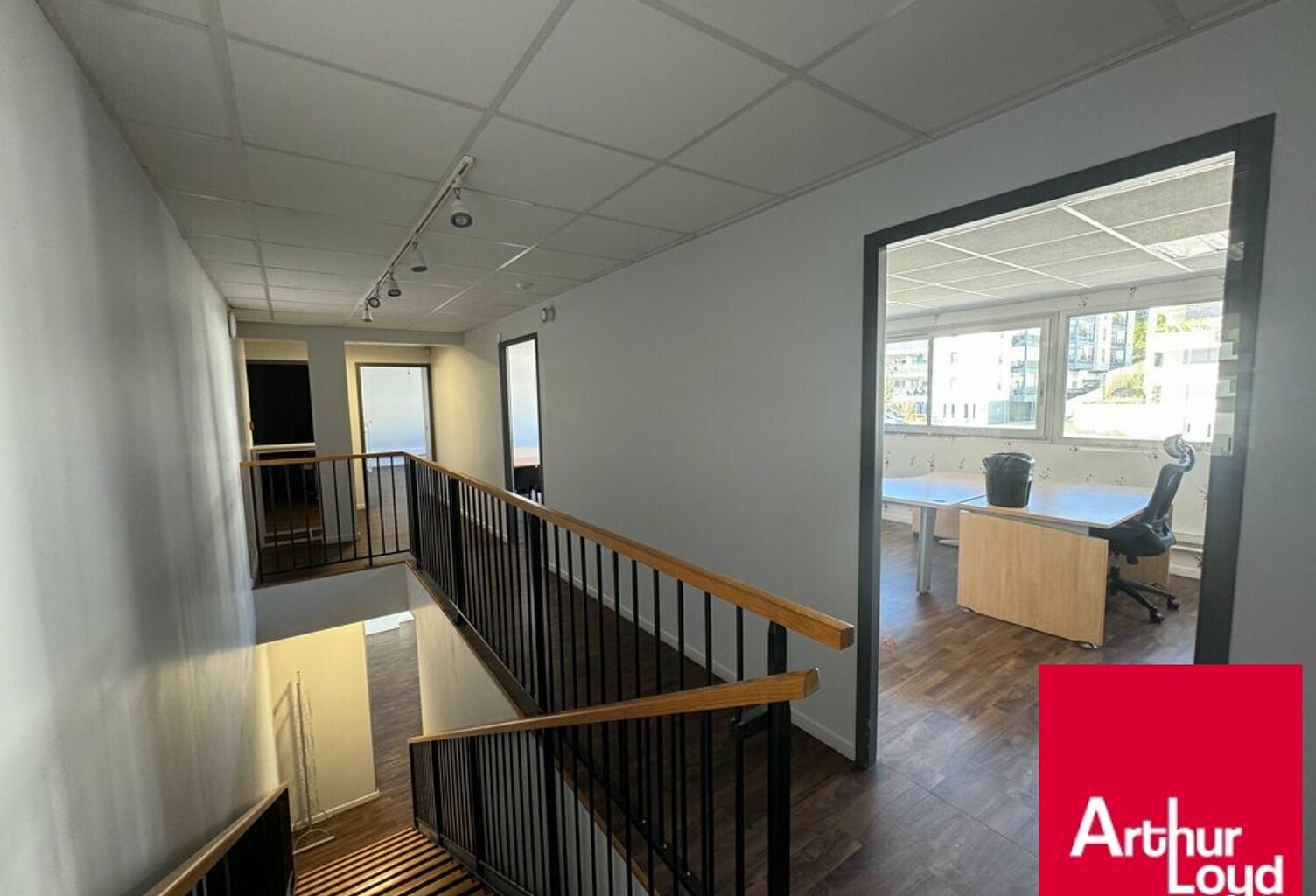 LOCAL COMMERCIAL à LOUER — photo 1