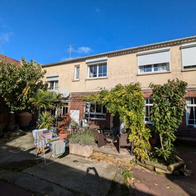 Commerce  800000 €