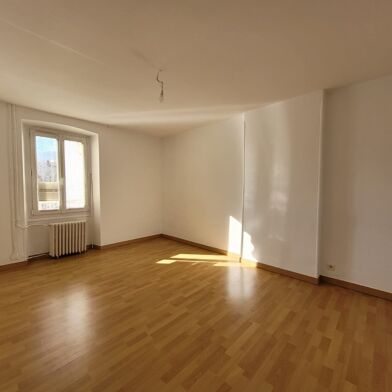 Appartement 4 pièces 650 €