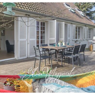 Maison 9 pièces 749000 €