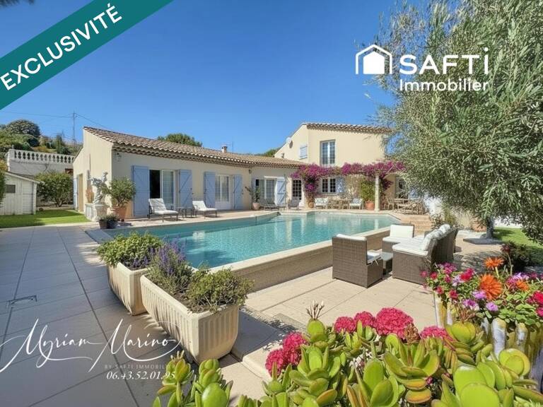 Villa familiale 205 m² avec piscine et triple garage à Saint-Aygulf — photo 1