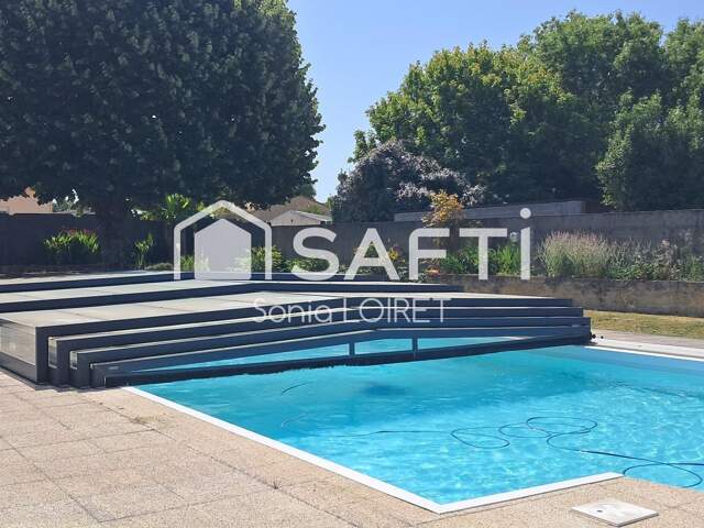 Maison familiale avec piscine et sous-sol — photo du bien