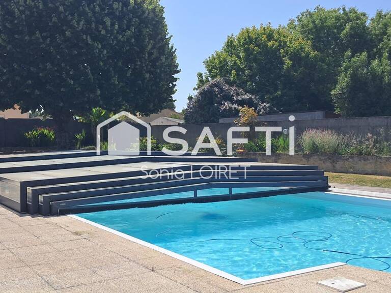 Maison familiale avec piscine et sous-sol — photo 1