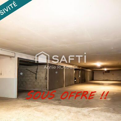 Garage  41000 €