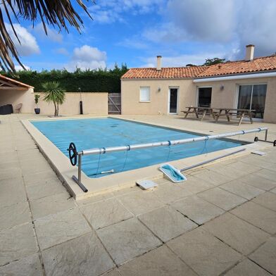 Maison 5 pièces 386000 €