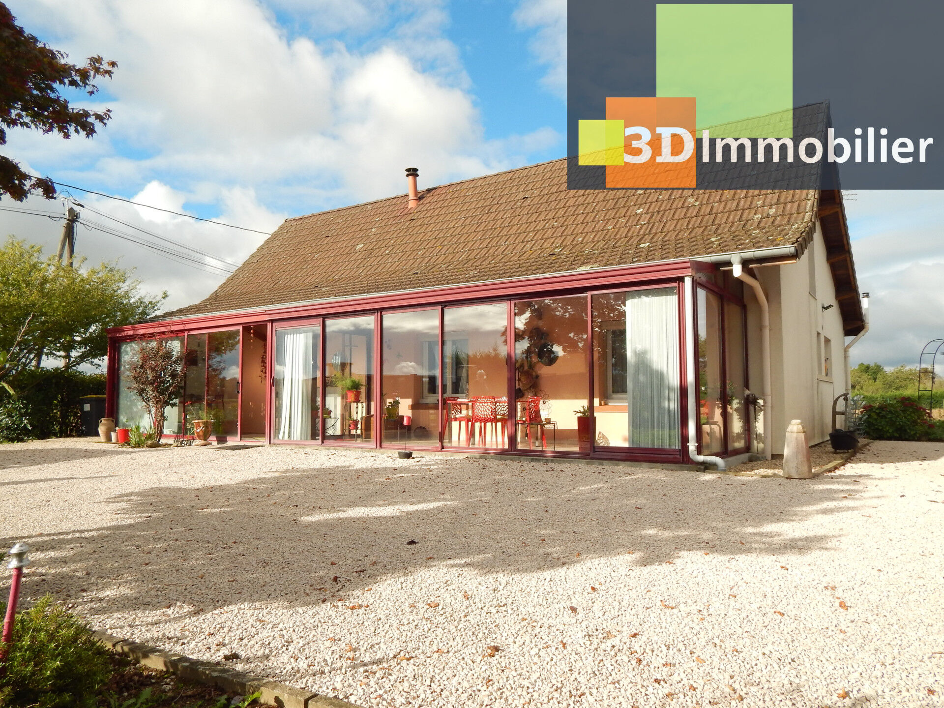 Vente maison - 10 pièce(s)