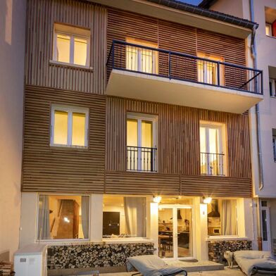 Commerce  470000 €