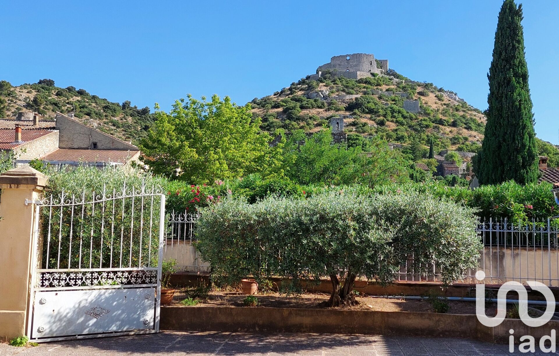 St-Victor-La-Coste - 76m² - 1p.