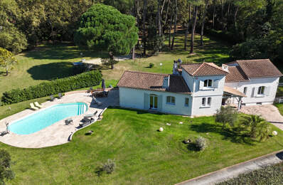 Villa contemporaine avec Piscine — photo du bien