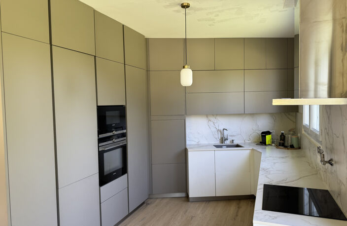 Villa contemporaine avec Piscine — photo 2