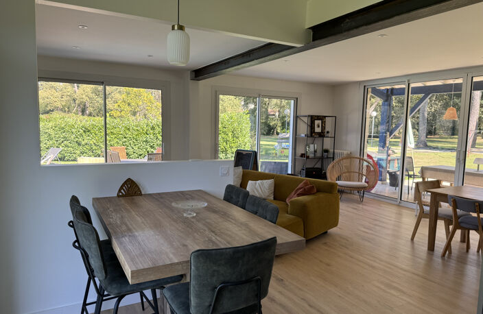 Villa contemporaine avec Piscine — photo 3