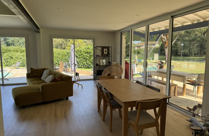Villa contemporaine avec Piscine — photo 4