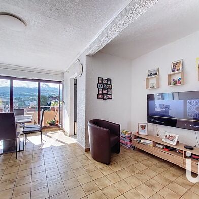 Appartement 4 pièces 250000 €