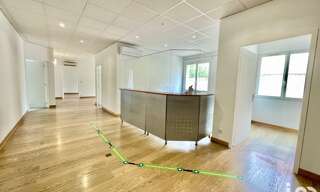 Commerce  205 m² à vendre à Lunel (34400)