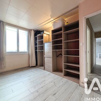 Appartement 4 pièces 92000 €