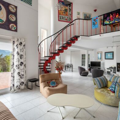 Maison 5 pièces 610000 €