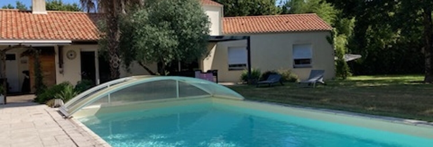 Maison 6 Pièces 190 m² à vendre à Le Fenouiller (85800)