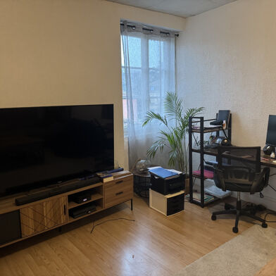 Appartement 3 pièces 699 €
