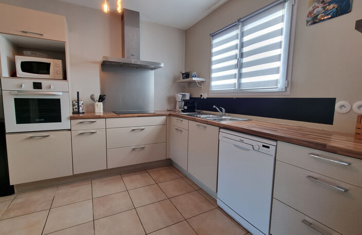 Maison 3 chambres avec grand jardin   cadre calme proche lac — photo 4