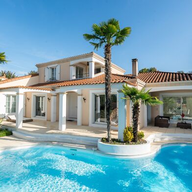 Maison 8 pièces 700000 €