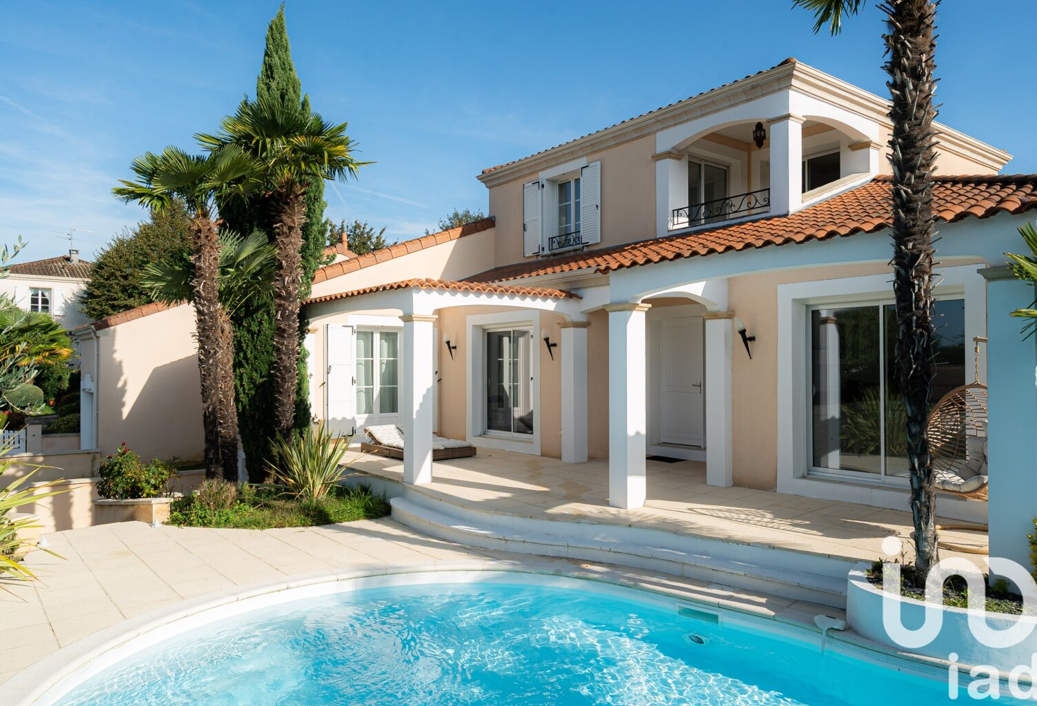 Vente Maison/villa 8 pièces — photo 1