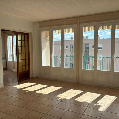 Appartement 4 pièces 673 €
